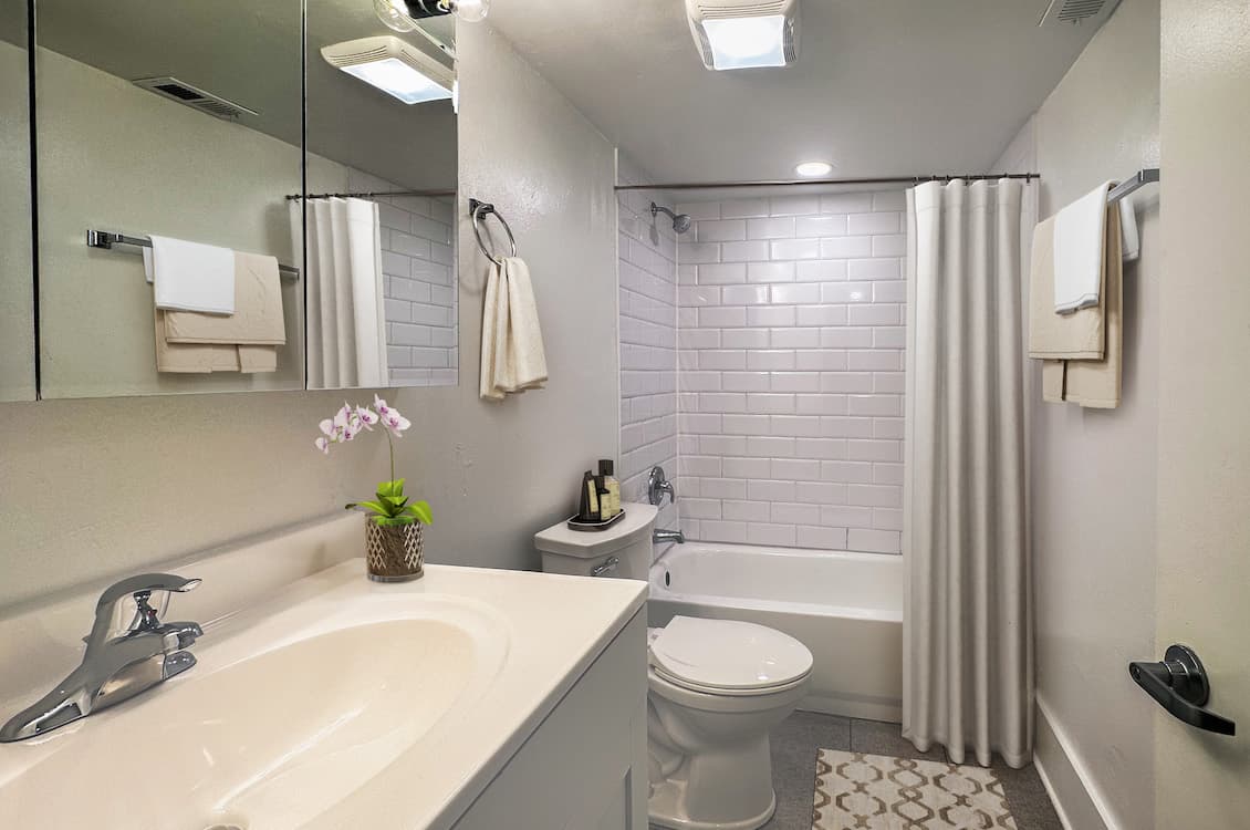 Stonegate property photo 8